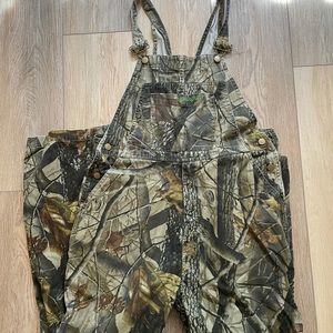 Remington real tree Camo overalls women's small